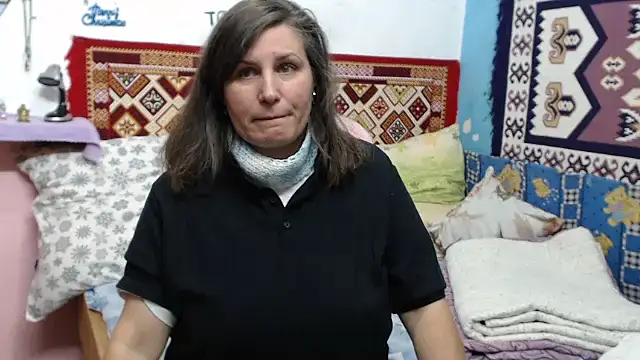 AdelineBlueEyes online show from 10/06/25, 07:39