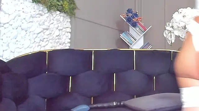 Deliciouslips online show from 10/20/25, 12:05