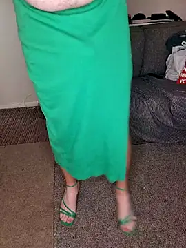 ellie-tv online show from 10/30/25, 09:22