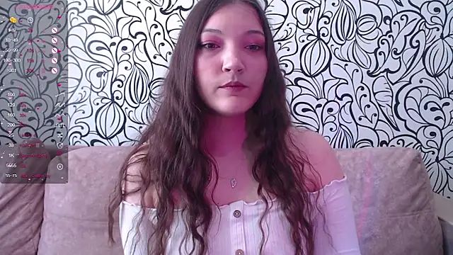 AlisaDevis online show from 06/16/26, 08:28