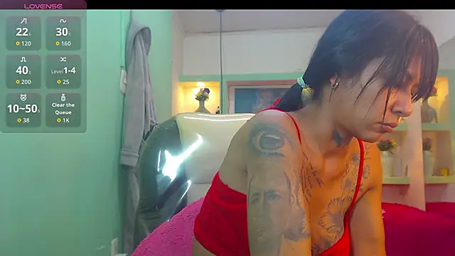 lorenapinto online show from 05/23/26, 03:45