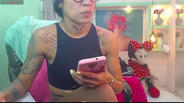 lorenapinto online show from 06/13/26, 03:15
