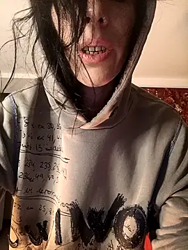 freyamoret online show from 12/18/24, 08:47
