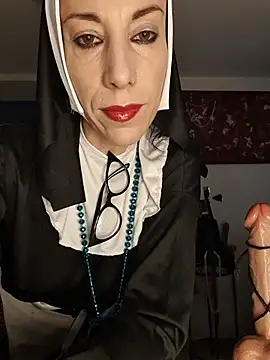 freyamoret online show from 07/12/26, 03:41