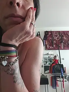 freyamoret online show from 07/22/26, 04:21