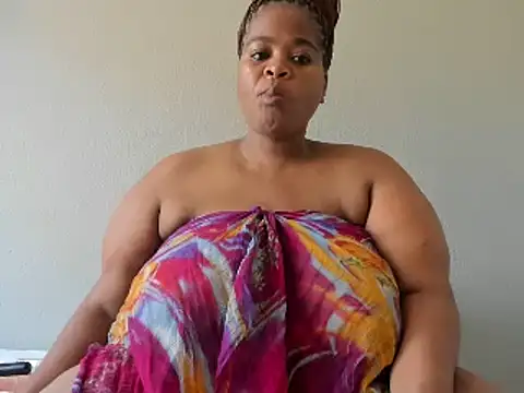 ThickLeeyanaX online show from 02/14/25, 09:24