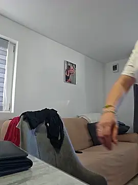 Snapshot of KristenVega chatting on 10/28/25, 01:58 KristenVega online show from 10/28/25, 01:58