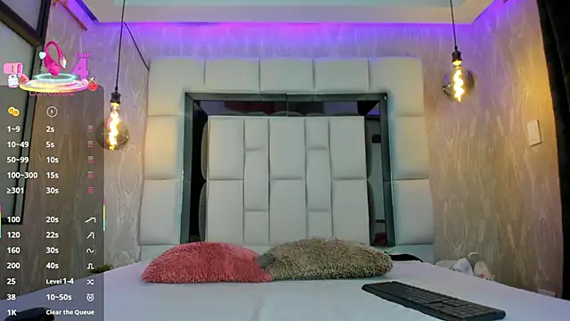 Snapshot of summer_lee_ chatting on 03/21/25, 06:07 summer lee online show from 03/21/25, 06:07