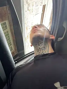  Tomy08calderon online show from 10/29/25, 06:09