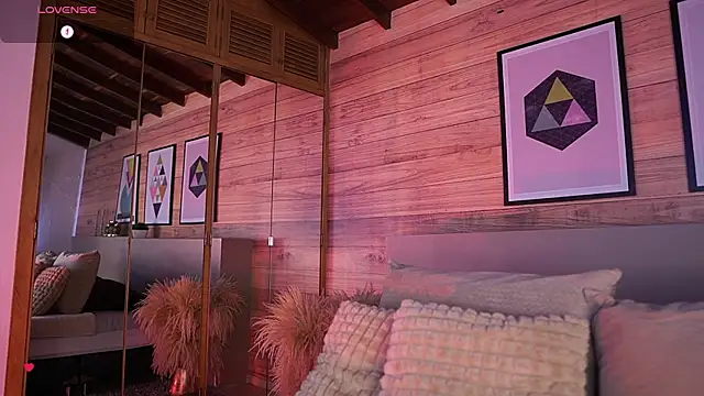 Snapshot of AmmyScott chatting on 11/14/25, 07:45 AmmyScott online show from 11/14/25, 07:45