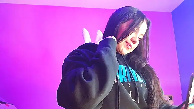 Isa-Jones online show from 10/14/25, 03:40