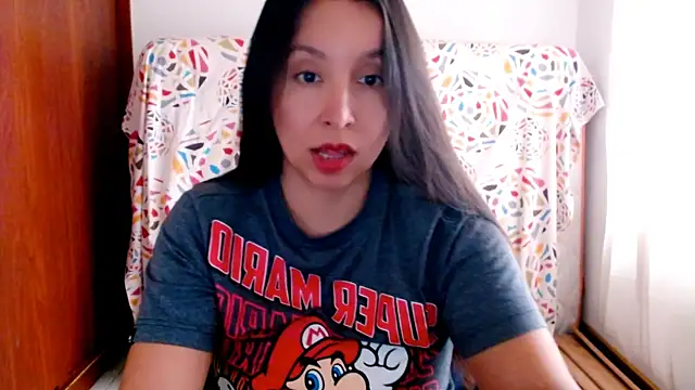Snapshot of emely_sexx20 chatting on 02/27/25, 07:04 emely sexx20 online show from 02/27/25, 07:04