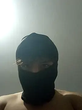 SexyBalaclavaBoy online show from 09/17/25, 03:52