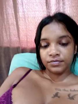 Indianqueen03 online show from 01/05/25, 11:04