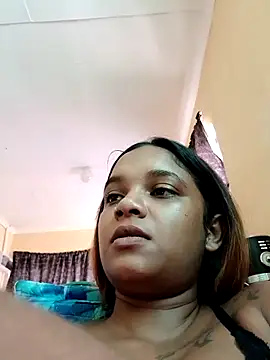 Snapshot of Indianqueen03 chatting on 10/26/25, 08:42 Indianqueen03 online show from 10/26/25, 08:42