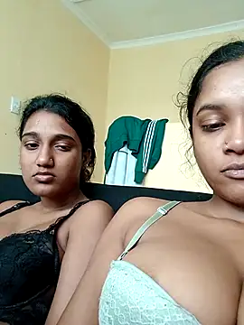 Snapshot of Indianqueen03 chatting on 10/31/25, 09:54 Indianqueen03 online show from 10/31/25, 09:54