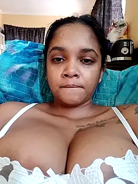 Snapshot of Indianqueen03 chatting on 11/18/25, 07:57 Indianqueen03 online show from 11/18/25, 07:57