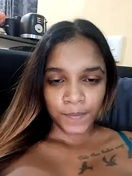 Snapshot of Indianqueen03 chatting on 12/19/25, 04:36 Indianqueen03 online show from 12/19/25, 04:36