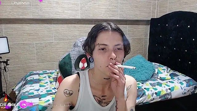 pretty cristal69 online show from 12/18/24, 03:15