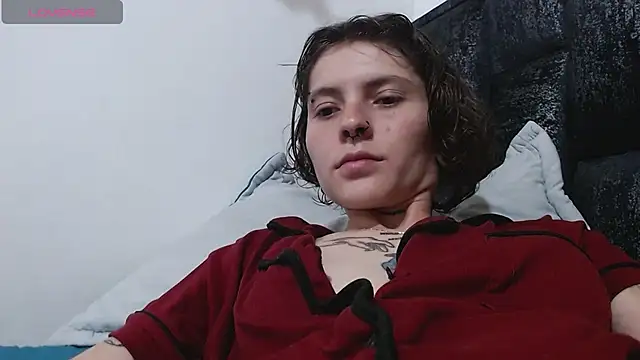 pretty cristal69 online show from 10/13/25, 08:42