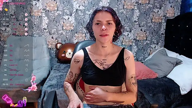 pretty cristal69 online show from 05/03/26, 01:28