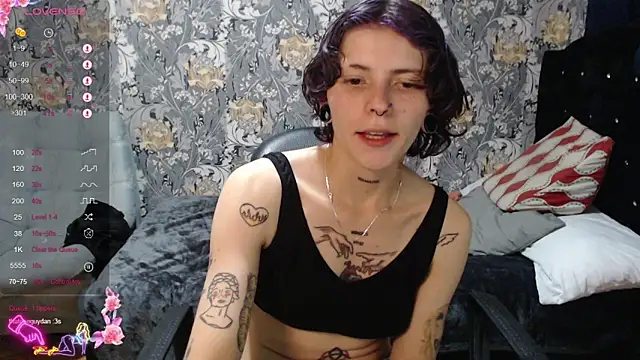 pretty cristal69 online show from 05/13/26, 12:30