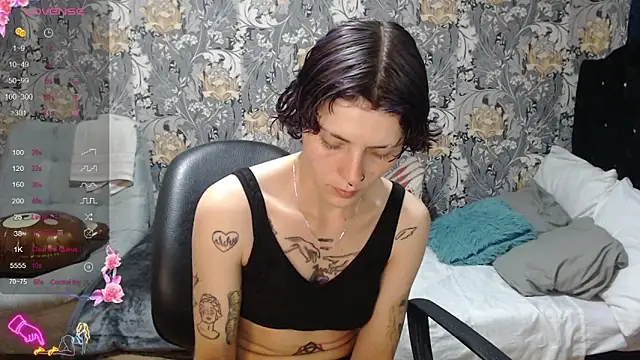 pretty cristal69 online show from 06/13/26, 12:30