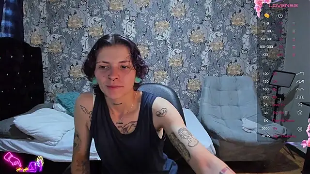 pretty cristal69 online show from 07/11/26, 01:03