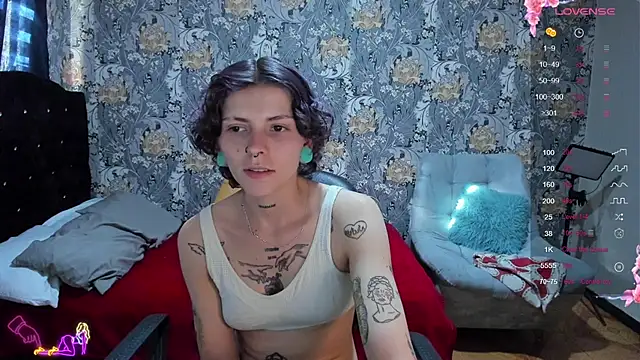pretty cristal69 online show from 07/17/26, 09:41
