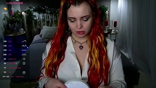 Miss Maya Mils online show from 01/01/25, 03:02