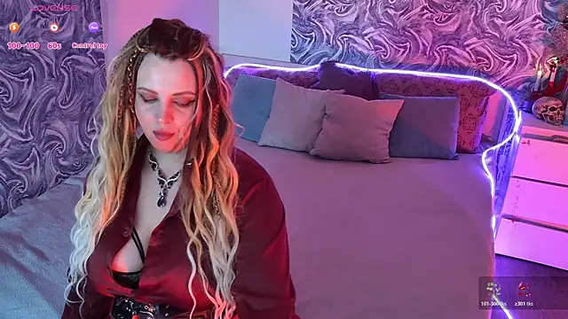 Miss Maya Mils online show from 06/11/26, 02:53