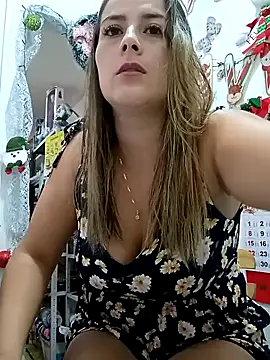 Snapshot of Rousse92 chatting on 12/17/24, 10:11 Rousse92 online show from 12/17/24, 10:11