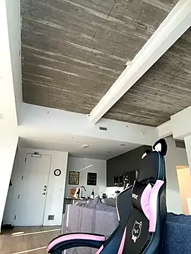 Snapshot of Your_Paris chatting on 11/29/25, 05:05 Your Paris online show from 11/29/25, 05:05