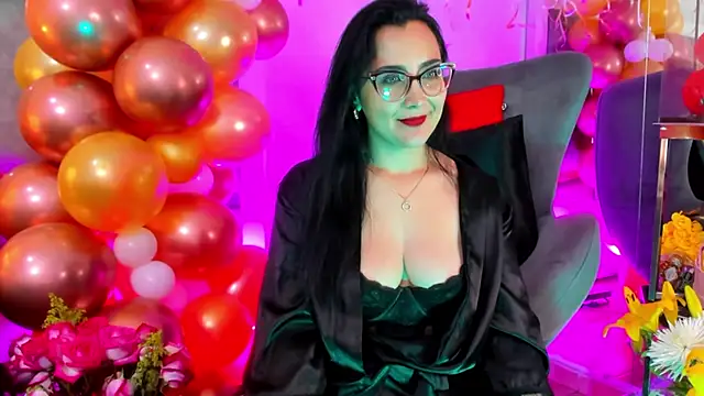 Evangeline Taylorr online show from 01/02/25, 10:11