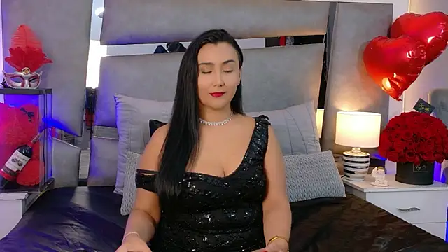 Snapshot of Evangeline_Taylorr chatting on 09/25/25, 06:00 Evangeline Taylorr online show from 09/25/25, 06:00