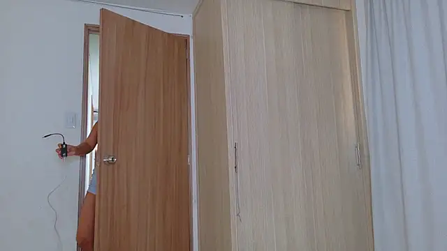 california 0 online show from 09/23/25, 02:53