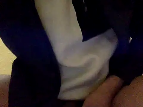 yadavindra85 online show from 11/15/25, 02:42