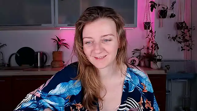Elly Helly online show from 12/08/24, 08:04
