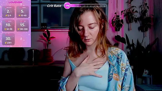 Snapshot of Elly_Helly chatting on 12/04/25, 08:50 Elly Helly online show from 12/04/25, 08:50