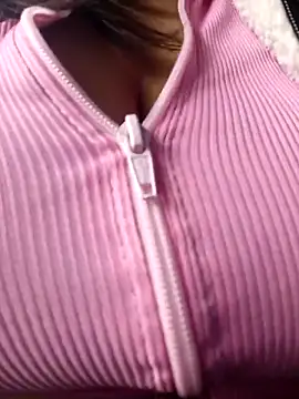 Snapshot of Cristal__04 chatting on 09/20/25, 05:14 Cristal 04 online show from 09/20/25, 05:14