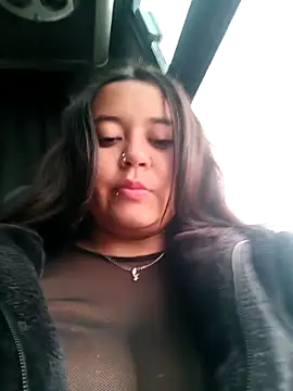 Snapshot of Cristal__04 chatting on 10/22/25, 06:07 Cristal 04 online show from 10/22/25, 06:07