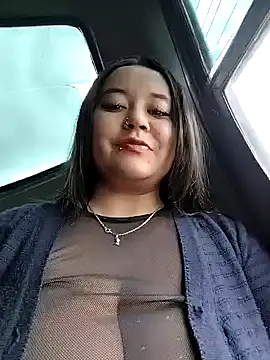 Snapshot of Cristal__04 chatting on 11/09/25, 02:48 Cristal 04 online show from 11/09/25, 02:48