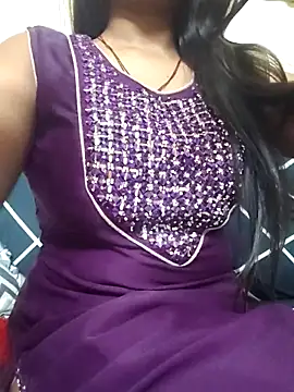 Snapshot of MohiniHott chatting on 02/19/25, 02:44 MohiniHott online show from 02/19/25, 02:44