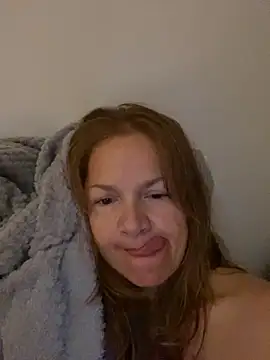 Snapshot of Leyna_liu chatting on 11/04/25, 05:28 Leyna liu online show from 11/04/25, 05:28