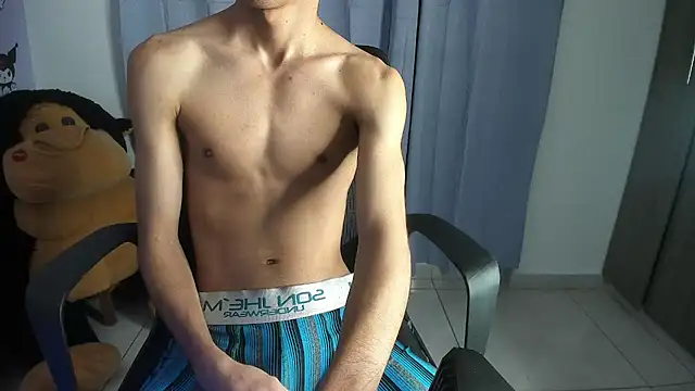 Snapshot of isaaclatino chatting on 10/05/25, 09:40 isaaclatino online show from 10/05/25, 09:40