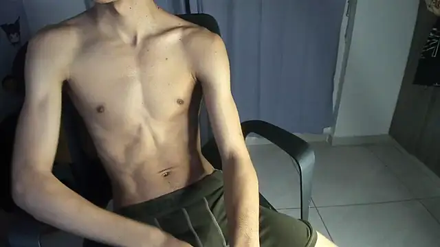 Snapshot of isaaclatino chatting on 10/24/25, 11:23 isaaclatino online show from 10/24/25, 11:23