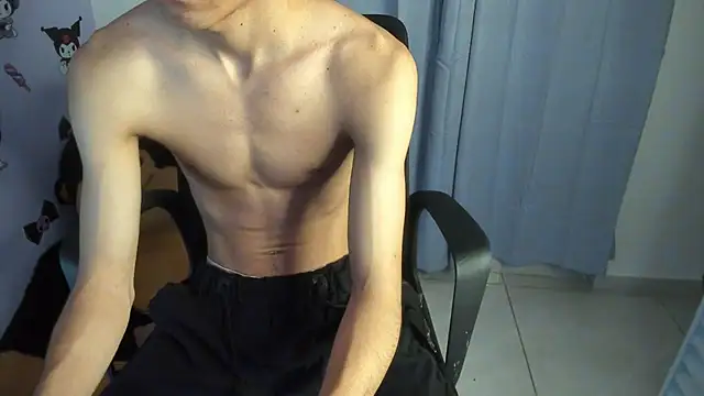 Snapshot of isaaclatino chatting on 11/02/25, 05:21 isaaclatino online show from 11/02/25, 05:21