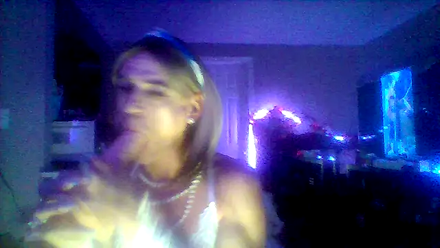 JessicaFitney online show from 09/13/25, 05:07