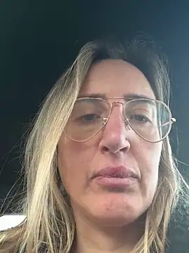 Snapshot of casalinga88 chatting on 02/28/25, 03:04 casalinga88 online show from 02/28/25, 03:04