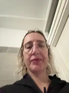 Snapshot of casalinga88 chatting on 03/06/25, 11:36 casalinga88 online show from 03/06/25, 11:36